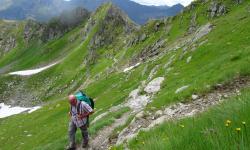 Rückseite des Berges, ein schöner Weg.